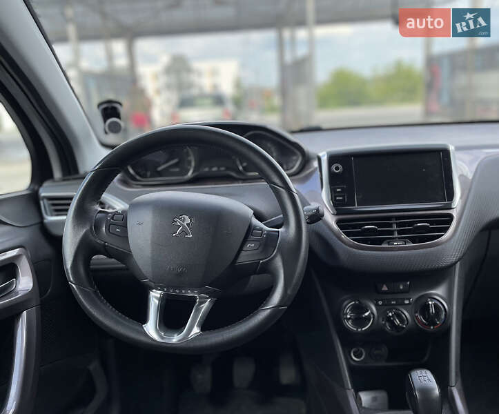 Позашляховик / Кросовер Peugeot 2008 2014 в Львові