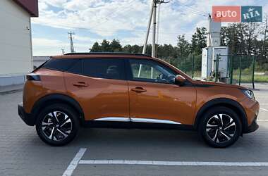 Внедорожник / Кроссовер Peugeot 2008 2020 в Киеве