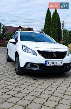 Внедорожник / Кроссовер Peugeot 2008 2017 в Луцке