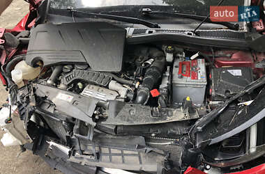 Внедорожник / Кроссовер Peugeot 2008 2021 в 