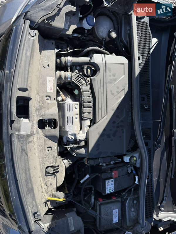 Внедорожник / Кроссовер Peugeot 2008 2022 в Киеве фото 43 Внедорожник / Кроссовер Peugeot 2008 2022 в Киеве