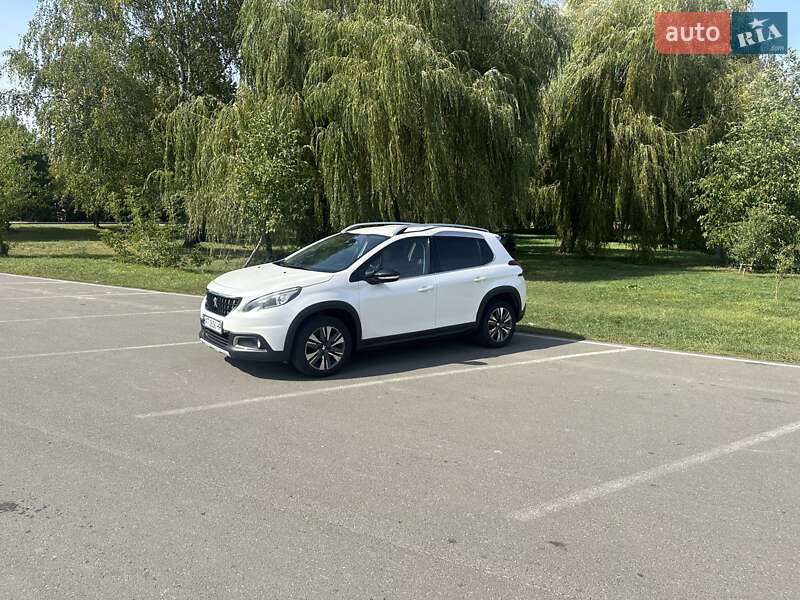 Позашляховик / Кросовер Peugeot 2008 2016 в Івано-Франківську