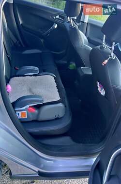 Внедорожник / Кроссовер Peugeot 2008 2014 в 