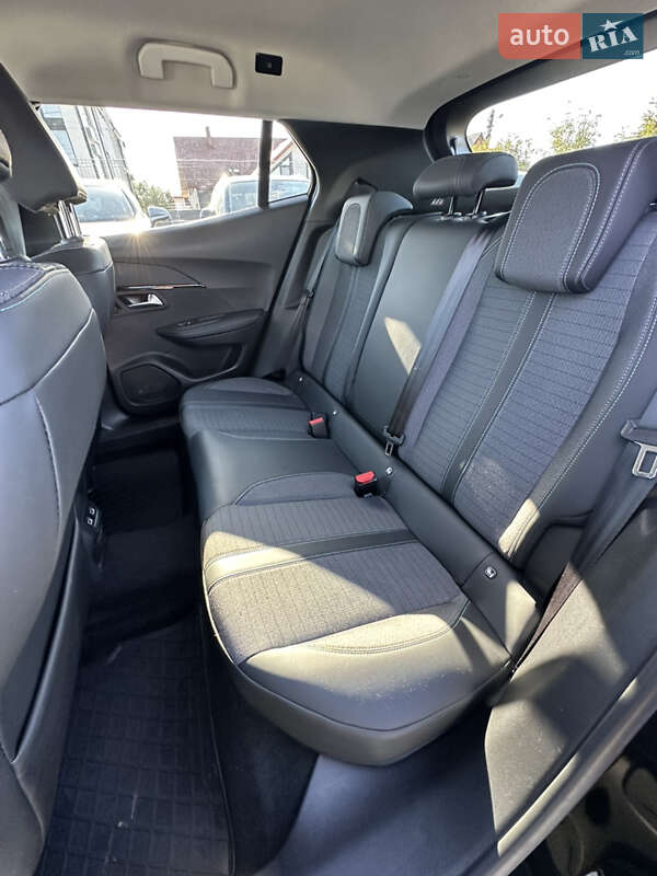 Внедорожник / Кроссовер Peugeot 2008 2021 в Ивано-Франковске