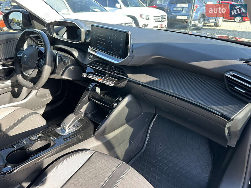 Внедорожник / Кроссовер Peugeot 2008 2021 в Ивано-Франковске