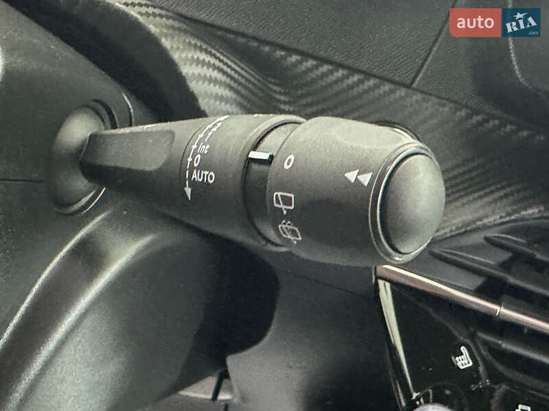 Внедорожник / Кроссовер Peugeot 2008 2022 в Львове фото 16 Внедорожник / Кроссовер Peugeot 2008 2022 в Львове