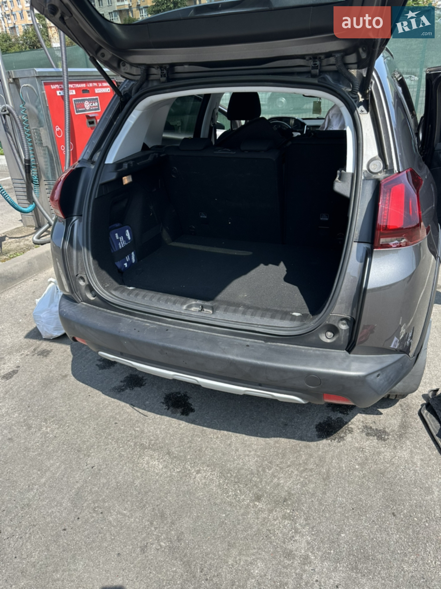 2017 Peugeot 2008 - мініатюра 12