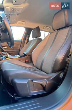 Внедорожник / Кроссовер Peugeot 2008 2021 в 