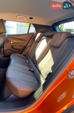 Внедорожник / Кроссовер Peugeot 2008 2021 в 