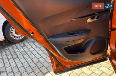 Внедорожник / Кроссовер Peugeot 2008 2021 в 