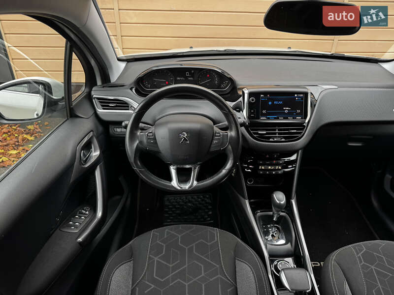 Позашляховик / Кросовер Peugeot 2008 2017 в Києві