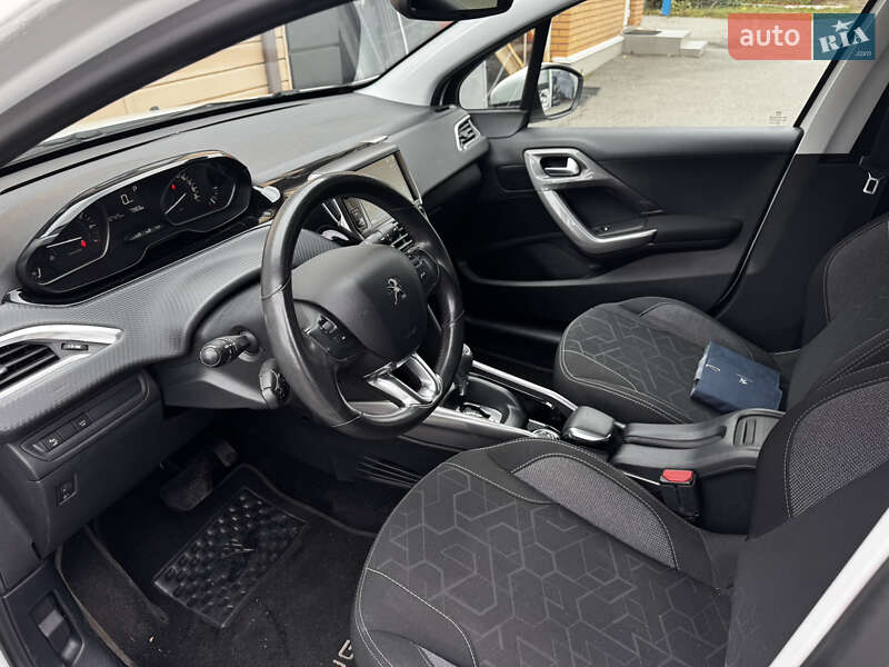 Позашляховик / Кросовер Peugeot 2008 2017 в Києві