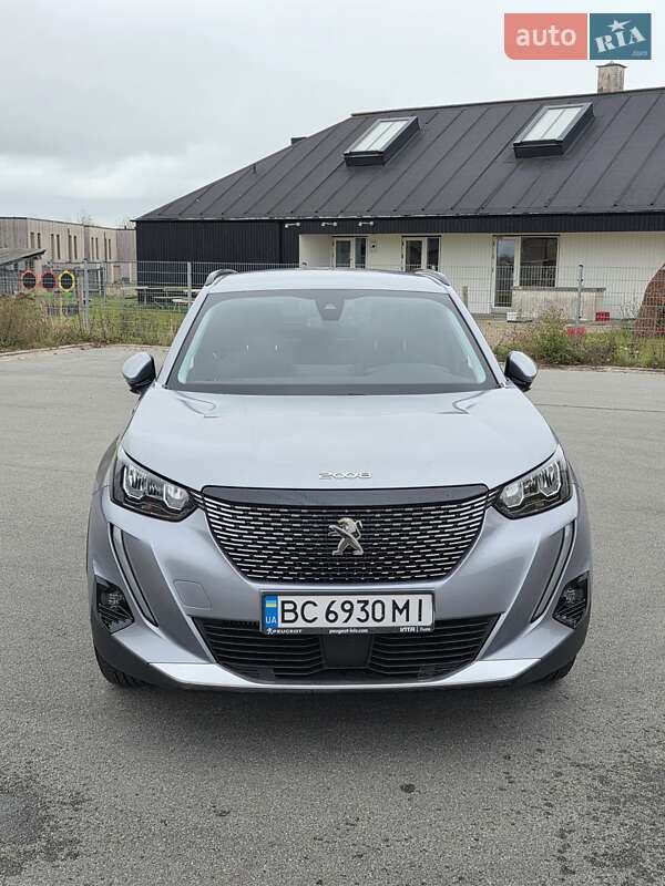 Внедорожник / Кроссовер Peugeot 2008 2021 в 