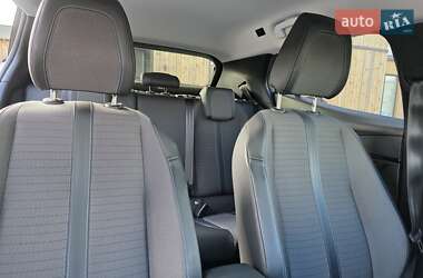 Внедорожник / Кроссовер Peugeot 2008 2021 в 