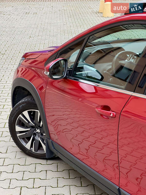 Внедорожник / Кроссовер Peugeot 2008 2018 в Ужгороде фото 12 Внедорожник / Кроссовер Peugeot 2008 2018 в Ужгороде