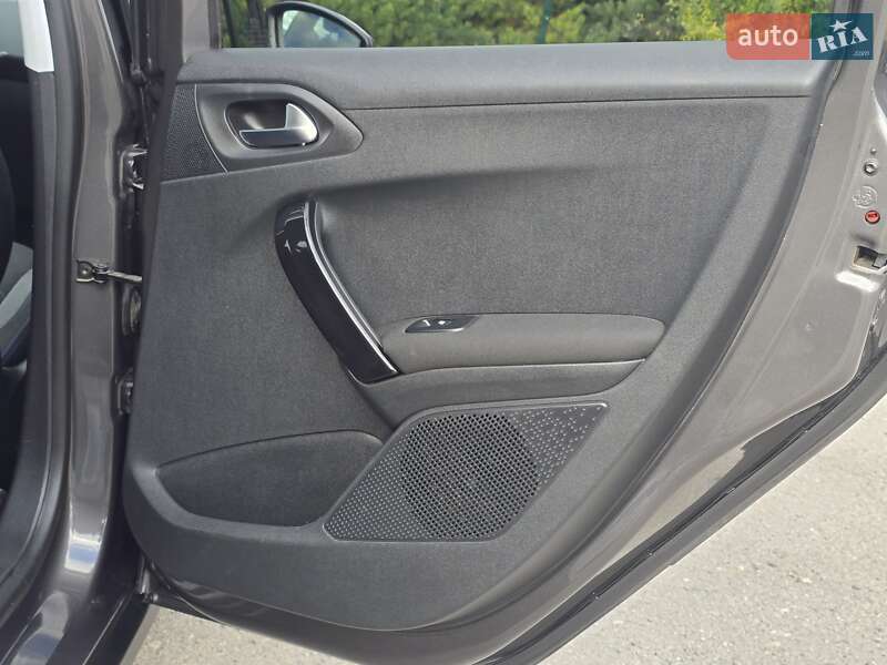 Позашляховик / Кросовер Peugeot 2008 2019 в Хмельницькому