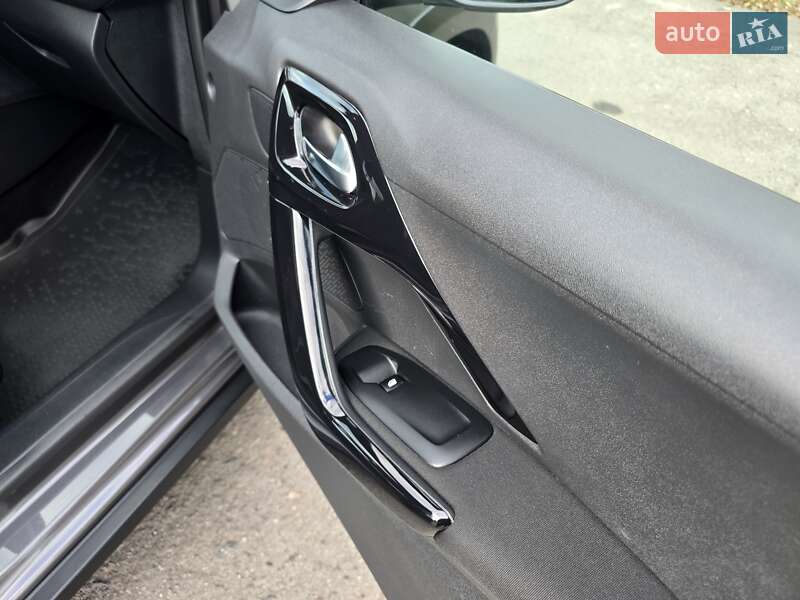 Позашляховик / Кросовер Peugeot 2008 2019 в Хмельницькому