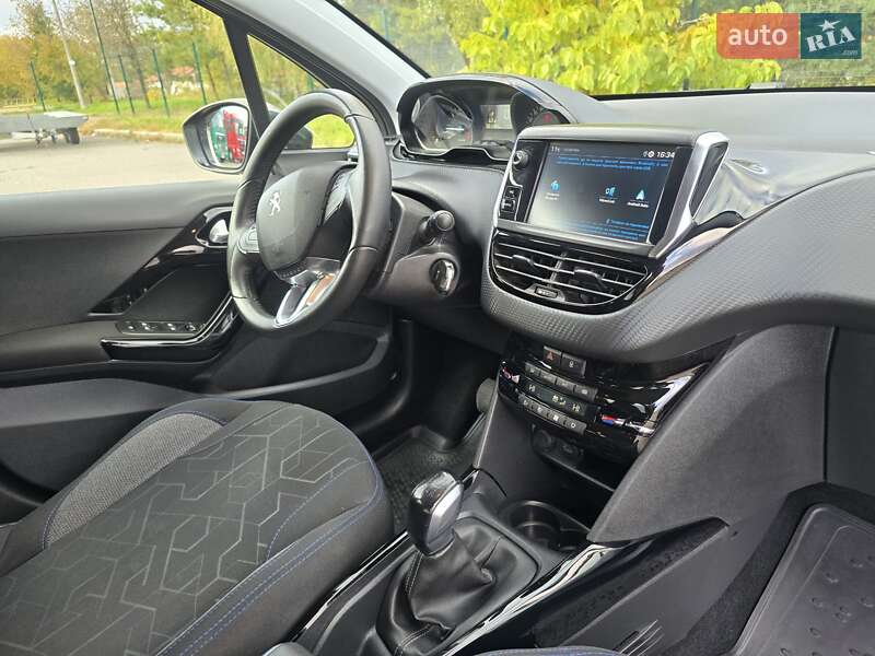 Позашляховик / Кросовер Peugeot 2008 2019 в Хмельницькому