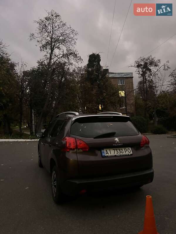 Позашляховик / Кросовер Peugeot 2008 2013 в Вишгороді