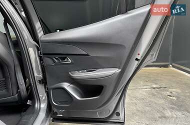 Внедорожник / Кроссовер Peugeot 2008 2024 в 