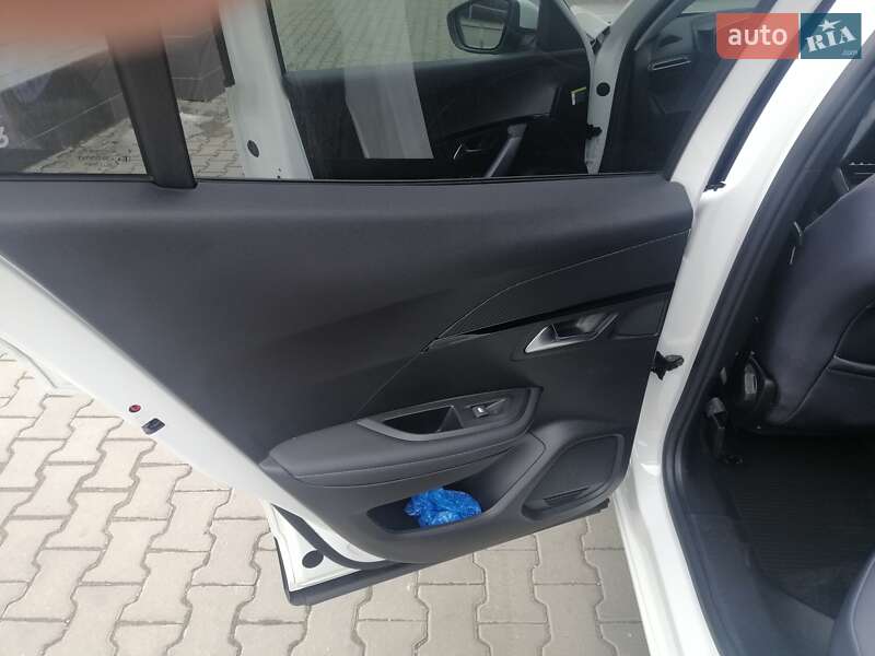 Внедорожник / Кроссовер Peugeot 2008 2020 в Николаеве фото 8 Внедорожник / Кроссовер Peugeot 2008 2020 в Николаеве