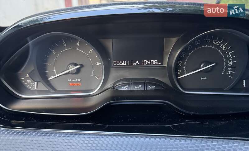 Внедорожник / Кроссовер Peugeot 2008 2016 в Львове