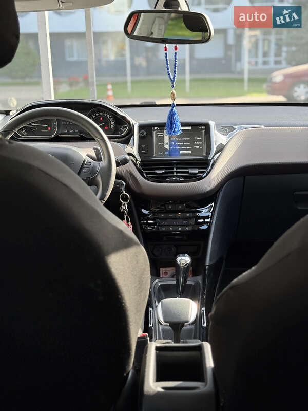 Позашляховик / Кросовер Peugeot 2008 2014 в Хмельницькому