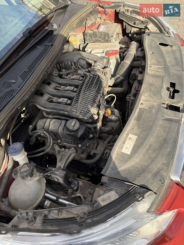 Позашляховик / Кросовер Peugeot 2008 2014 в Хмельницькому