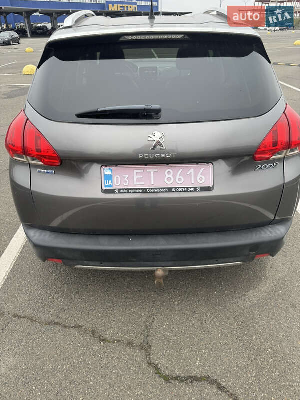 Внедорожник / Кроссовер Peugeot 2008 2015 в Киеве