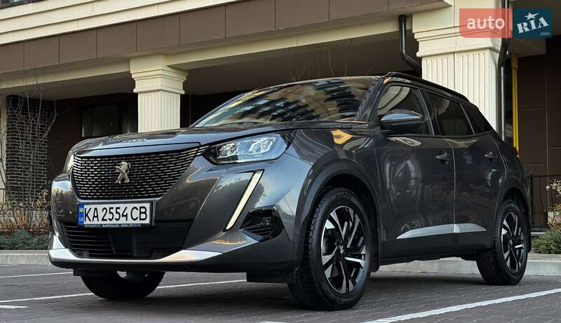Внедорожник / Кроссовер Peugeot 2008 2021 в Киеве