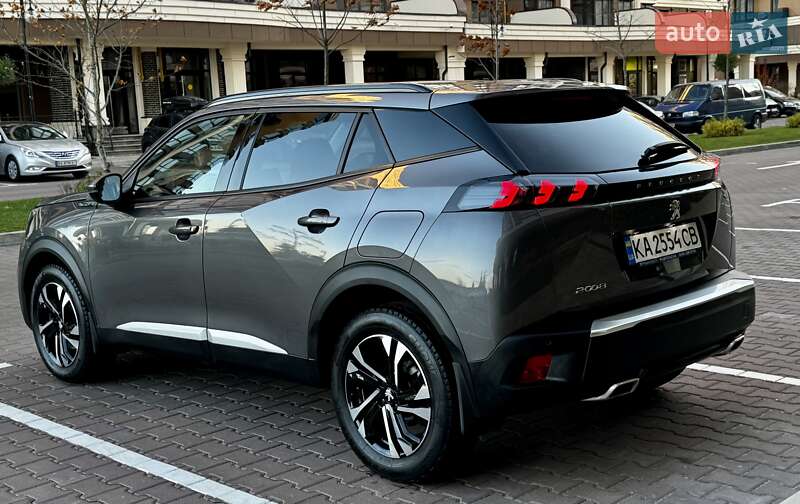 Внедорожник / Кроссовер Peugeot 2008 2021 в Киеве