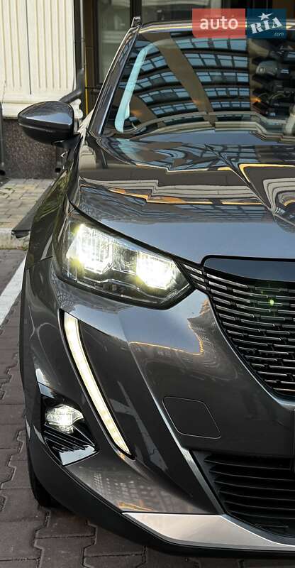 Внедорожник / Кроссовер Peugeot 2008 2021 в Киеве