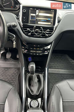 Позашляховик / Кросовер Peugeot 2008 2013 в Бердичеві