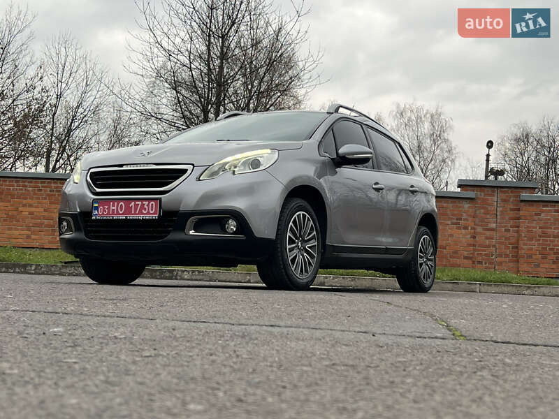 Внедорожник / Кроссовер Peugeot 2008 2015 в Дрогобыче
