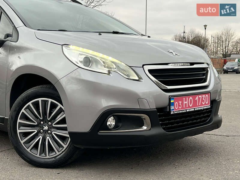 Внедорожник / Кроссовер Peugeot 2008 2015 в Дрогобыче