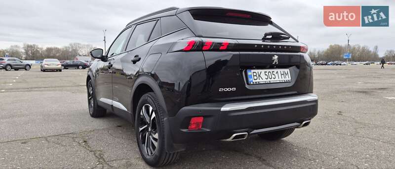 Внедорожник / Кроссовер Peugeot 2008 2021 в Киеве