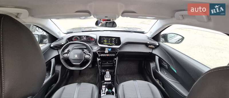Внедорожник / Кроссовер Peugeot 2008 2021 в Киеве