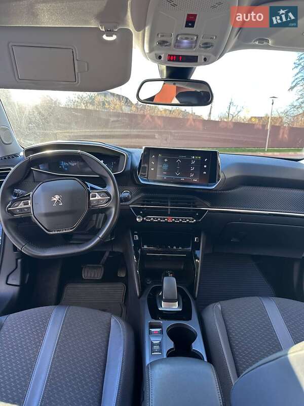 Позашляховик / Кросовер Peugeot 2008 2020 в Івано-Франківську