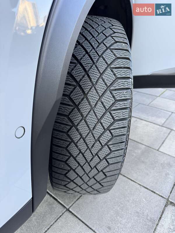 Внедорожник / Кроссовер Peugeot 2008 2023 в Киеве