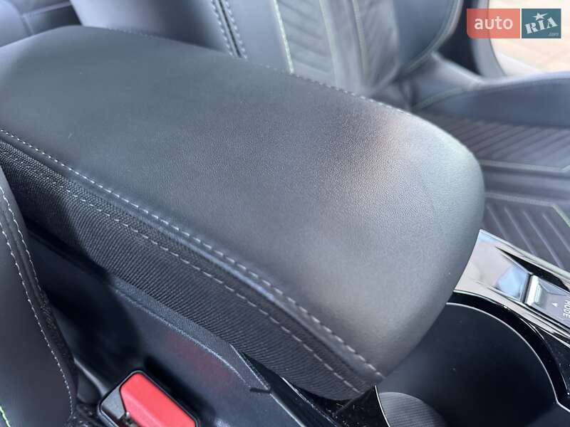 Внедорожник / Кроссовер Peugeot 2008 2023 в Киеве