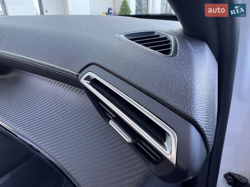 Внедорожник / Кроссовер Peugeot 2008 2023 в Киеве