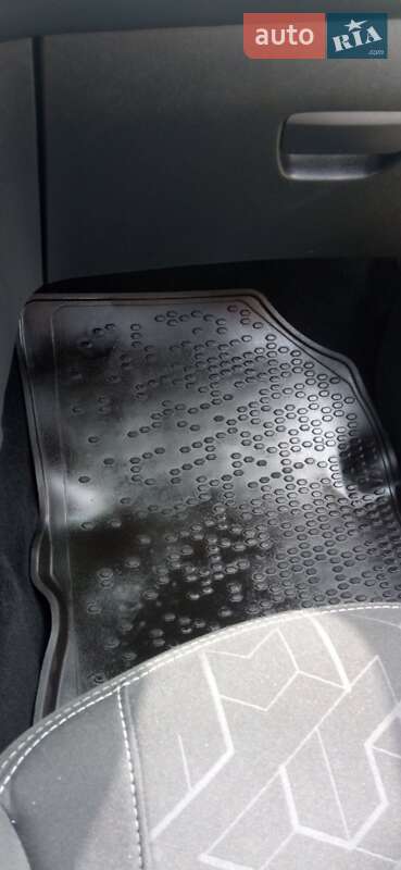 Внедорожник / Кроссовер Peugeot 2008 2017 в Луцке фото 41 Внедорожник / Кроссовер Peugeot 2008 2017 в Луцке