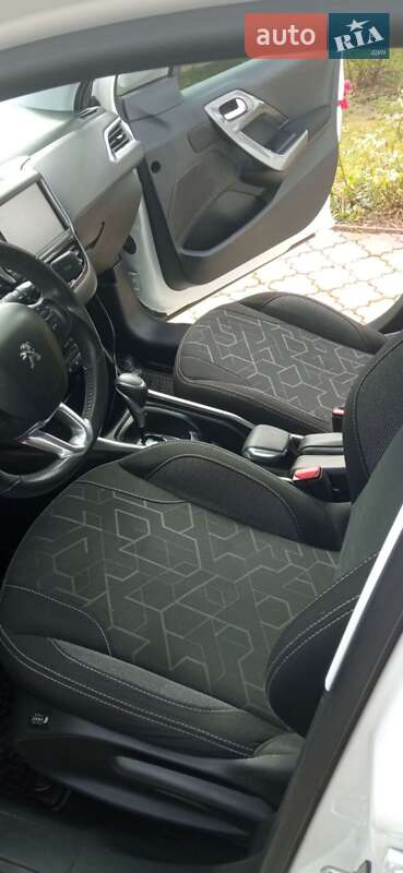 Внедорожник / Кроссовер Peugeot 2008 2017 в Луцке фото 44 Внедорожник / Кроссовер Peugeot 2008 2017 в Луцке