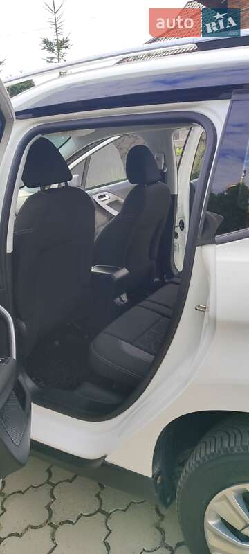 Внедорожник / Кроссовер Peugeot 2008 2017 в Луцке фото 48 Внедорожник / Кроссовер Peugeot 2008 2017 в Луцке