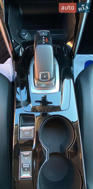 Внедорожник / Кроссовер Peugeot 2008 2021 в Ровно