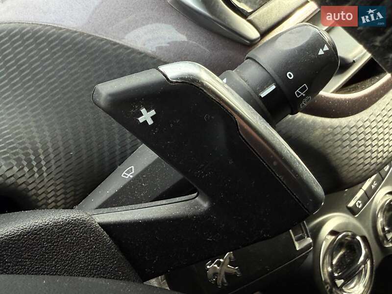 Позашляховик / Кросовер Peugeot 2008 2013 в Києві