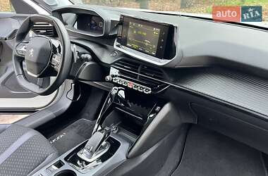 Внедорожник / Кроссовер Peugeot 2008 2020 в Киеве