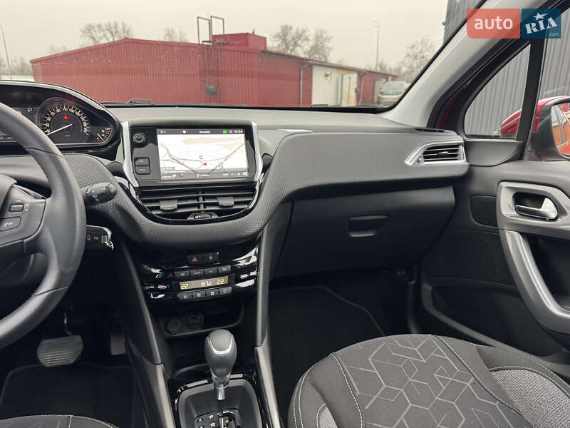 Внедорожник / Кроссовер Peugeot 2008 2018 в Киеве фото 27 Внедорожник / Кроссовер Peugeot 2008 2018 в Киеве