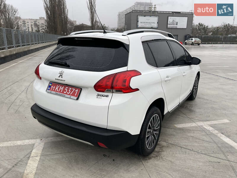 Внедорожник / Кроссовер Peugeot 2008 2015 в Киеве фото 3 Внедорожник / Кроссовер Peugeot 2008 2015 в Киеве