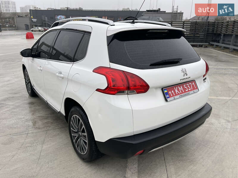 Внедорожник / Кроссовер Peugeot 2008 2015 в Киеве фото 12 Внедорожник / Кроссовер Peugeot 2008 2015 в Киеве